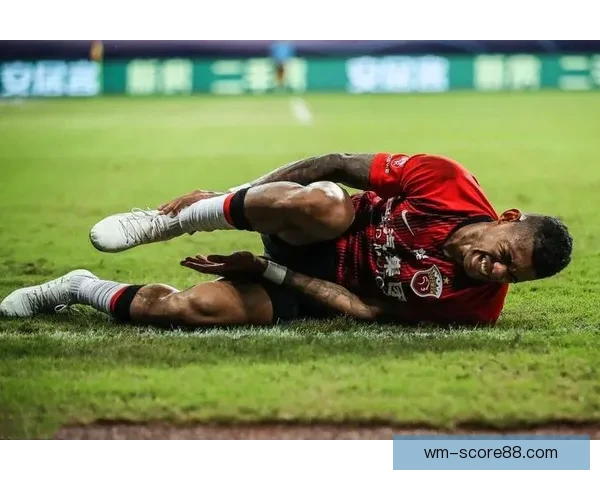 U16国少惨败夜冲突升级助教锁喉新星追骂推搡场面失控