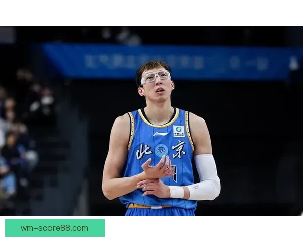 周琦攻防全能表现惊艳投篮命中率高贡献18分8篮板4盖帽